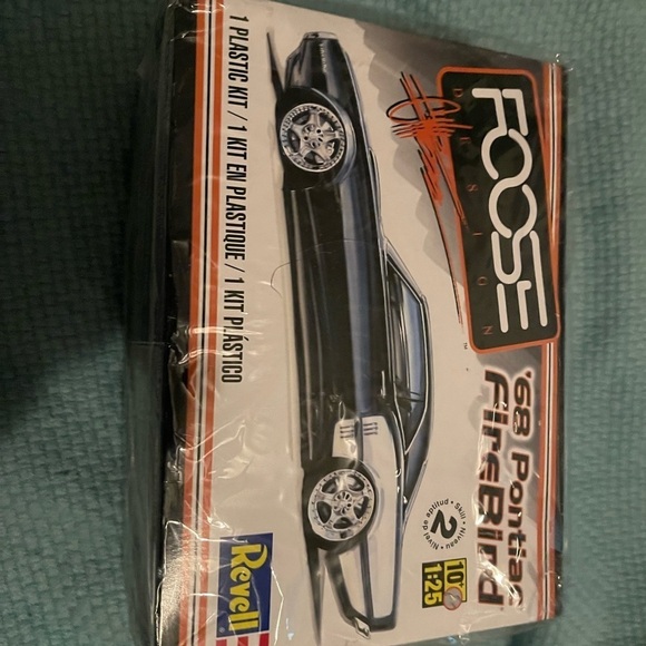 1968 Pontiac Firebird 1/25 Kit FOOSE Design 2012 Revell 85-4905 *COMPLETE* - Picture 10 of 10